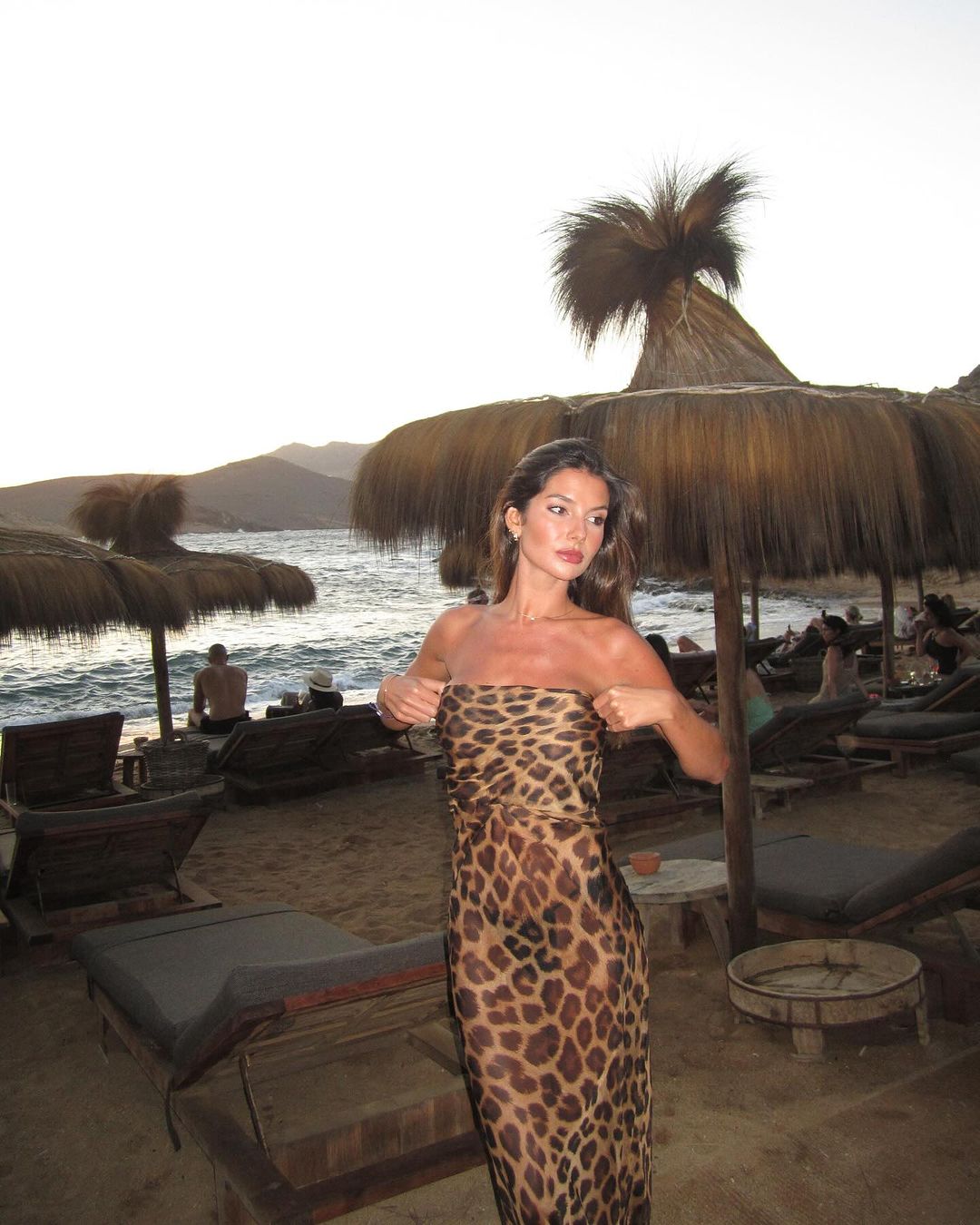 Golden Hour Glam: Madalena's Sunset Soire in Mykonos  JANTHEE