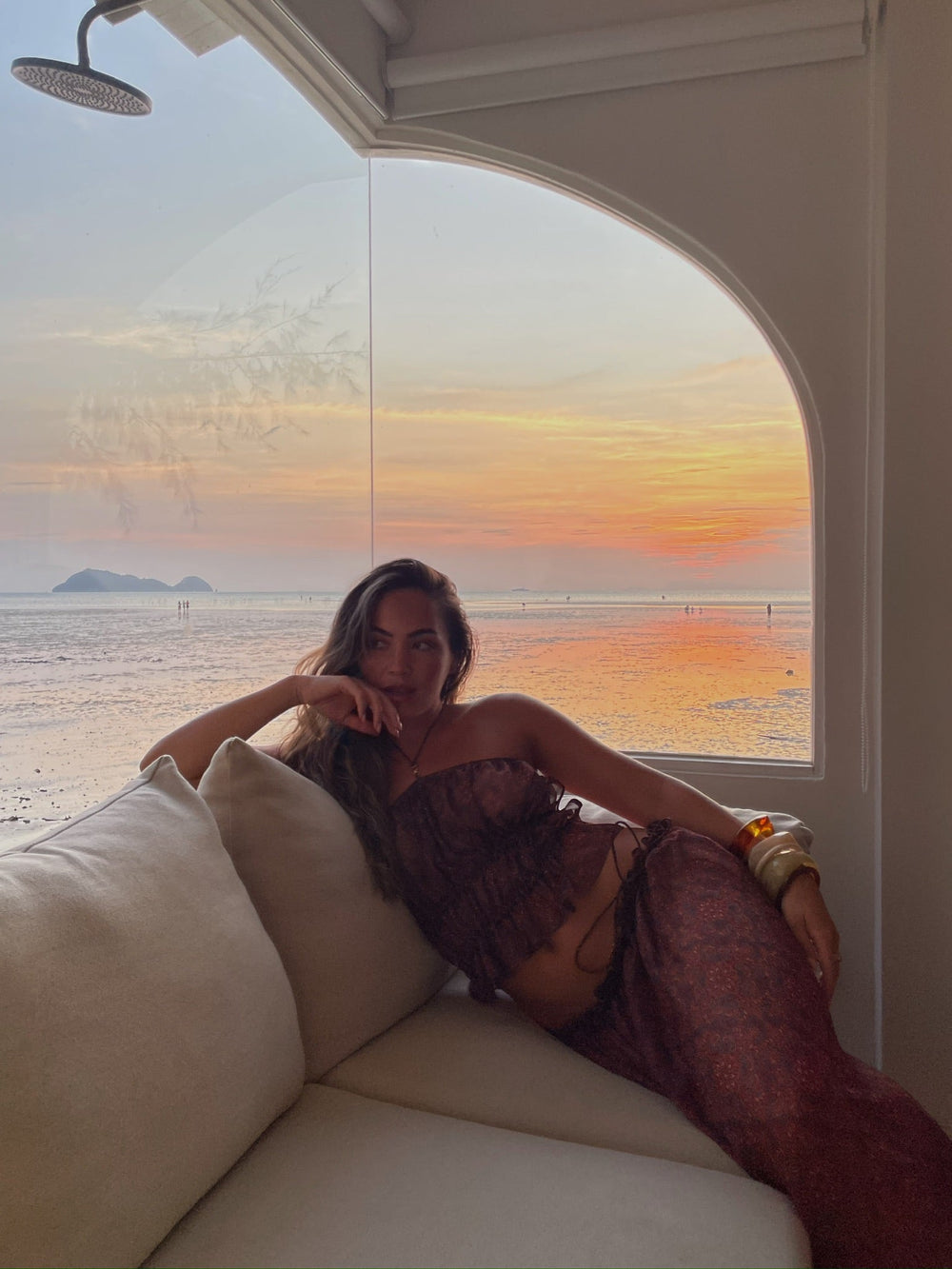 One Set, Endless Evenings