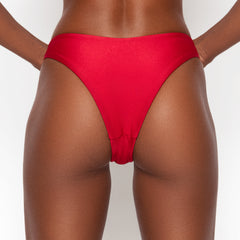 Sophia Bottom - Cosmo