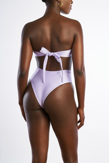 Rochelle top - lilac. An adjustable top with golden details.